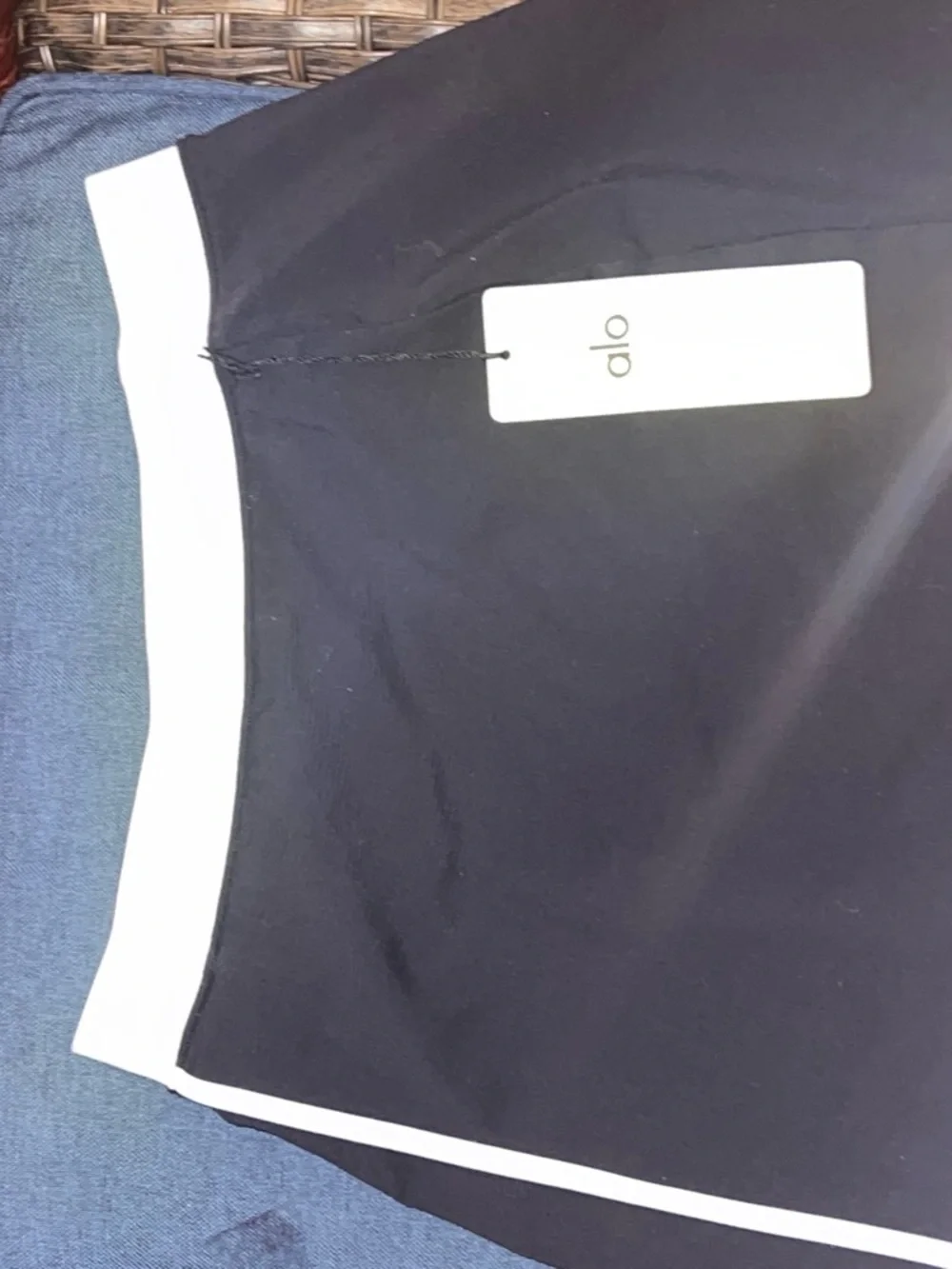 ALO Yoga Black Active Skirt with White Trim